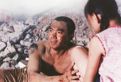 非亲兄弟幕后花絮,幕后温情瞬间，揭秘兄弟情深背后的故事